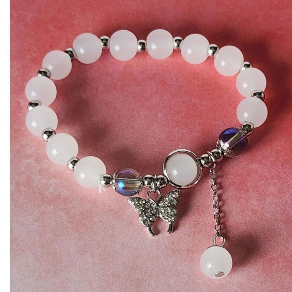 Butterfly Pendant Glass Bead Stretch Bracelet Classic Style